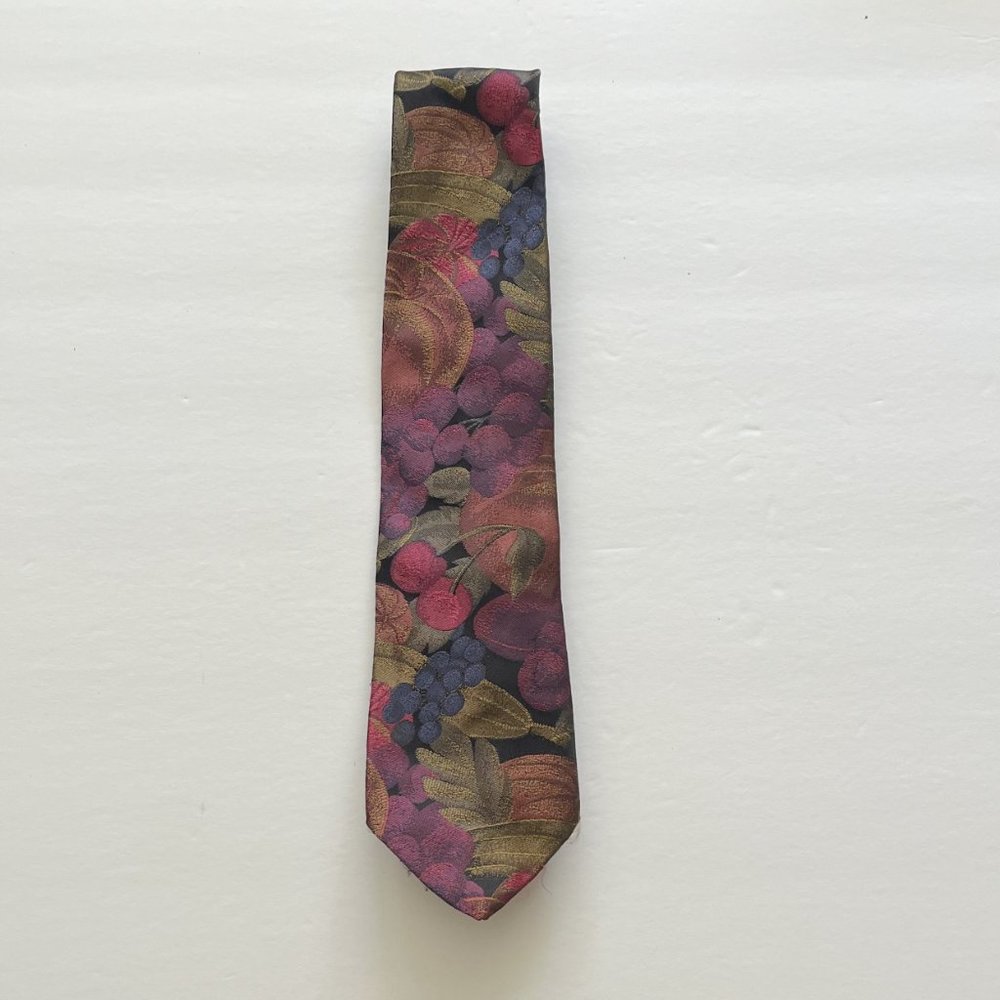 Vintage Mens Andhurst Tie Fruit Pattern 55"